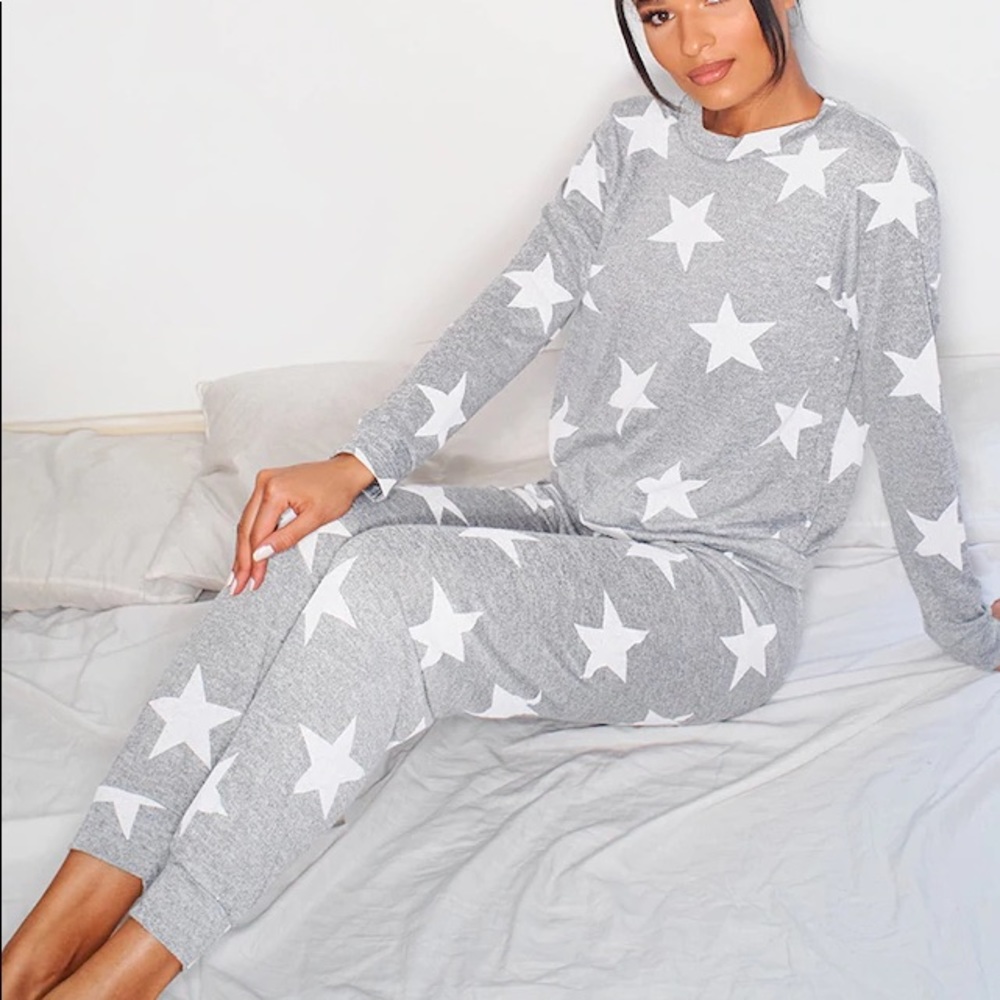 Star Sweatsuit XS